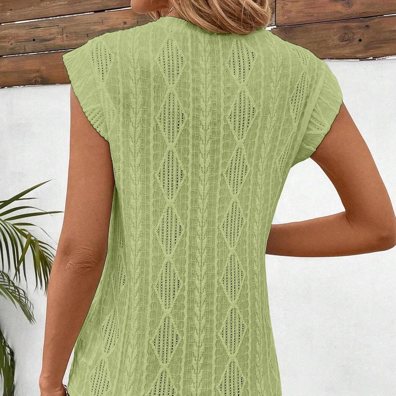 Women's Summer Tank Tops Casual Crewneck Sleeveless Shirts Comfy Lightweight Crochet Knit Texture Tank Top Blouses